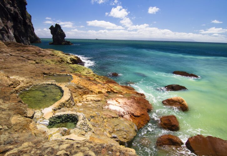 Higashi Onsen, on Iojima Island (Mishima Village Kikai Caldera Geopark / Kagoshima Prefecture). The Kikai Caldera, which erupted 7,300 years ago, lies at the bottom of the sea.